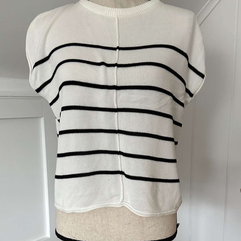 Elegant Black and White Striped Women's Cap Sleeve Sweater